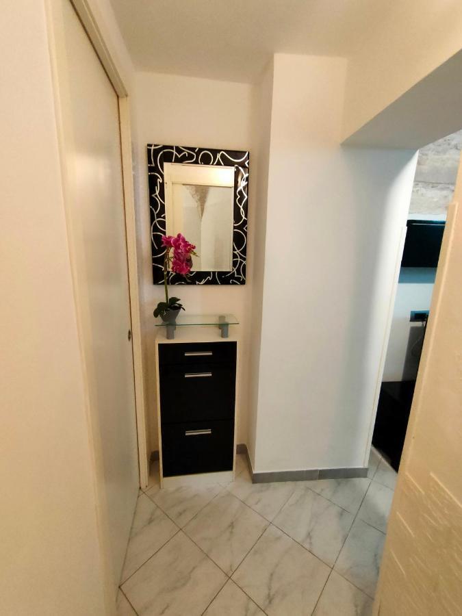 Stone House Apartment Martina Franca Exterior photo